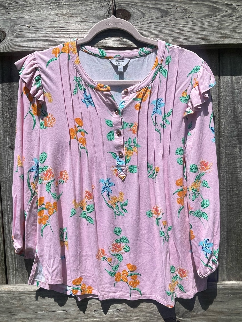 crown & ivy Pink Floral Ruffle Sleeve Long Sleeve Top Sz L